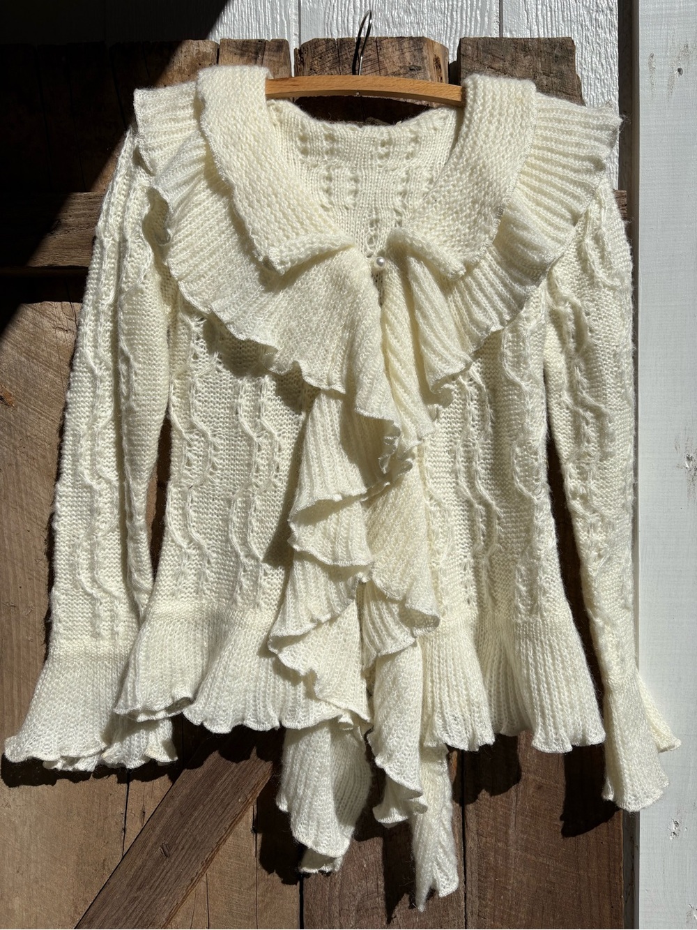 Ruffle-Front White Cable Knit Women's Cardigan Y2K 55%Wool